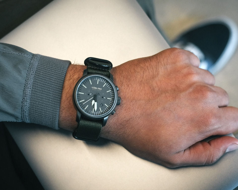 Lum-Tec VORTEX D6 N008 太陽 腕時計 ブラック/ブルー LÜM-TEC Watches - Vortex D6 | WatchCrunch