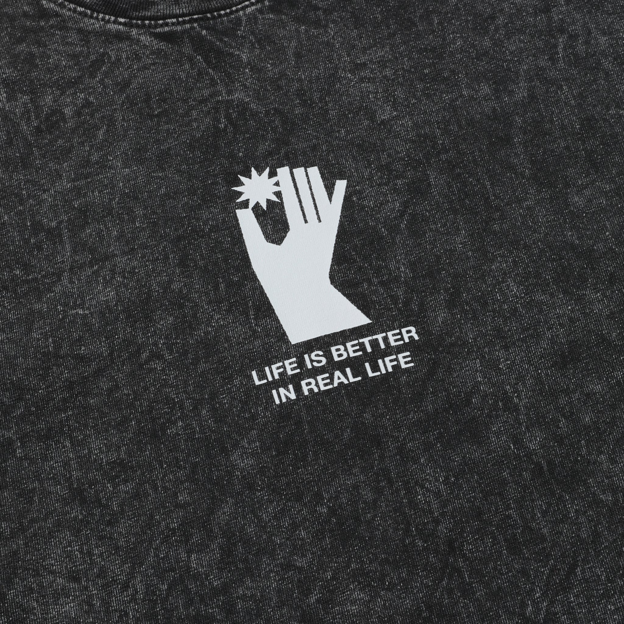 T-Shirt - MAEKAN Special Edition - “Life Is Better IRL”