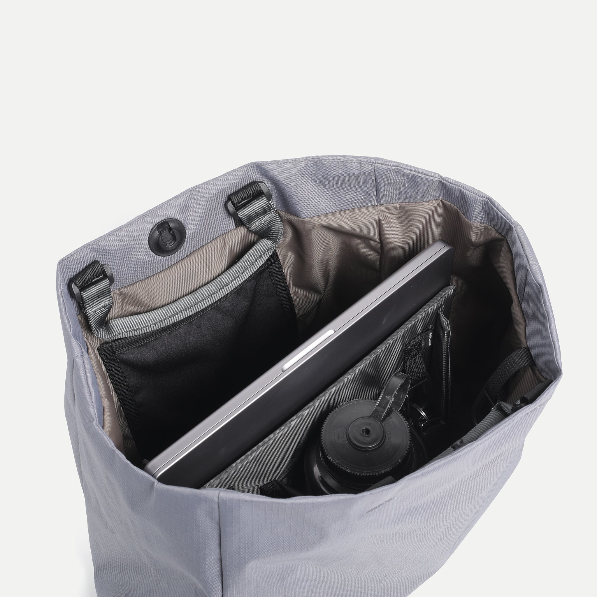 バッグ DSPTCH TOTE INSERT PORTRAIT Tote Insert - Portrait – DSPTCH